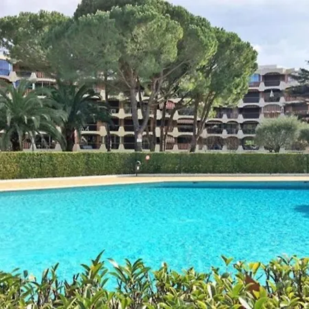 Appartement Studio Pour 2 Personnes, Reposant Et Au Clame Mandelieu